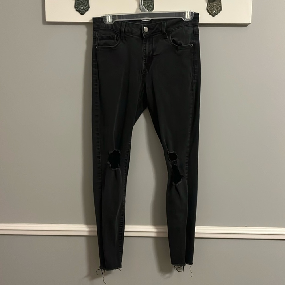 Black old navy rockstar super skinny size 6 jeans